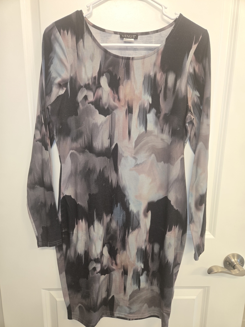VENUS Long Sleeve Abstract Brushstroke Dress in Black, Pink and Blue